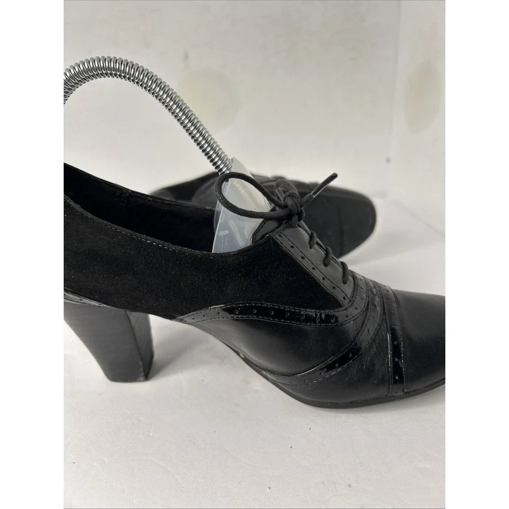 Clark's Artisan Women's Heels  With Laces Sz 8.5 M‎ Black